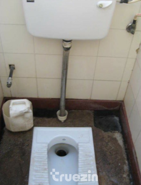 인도식 화장실 내부 모습