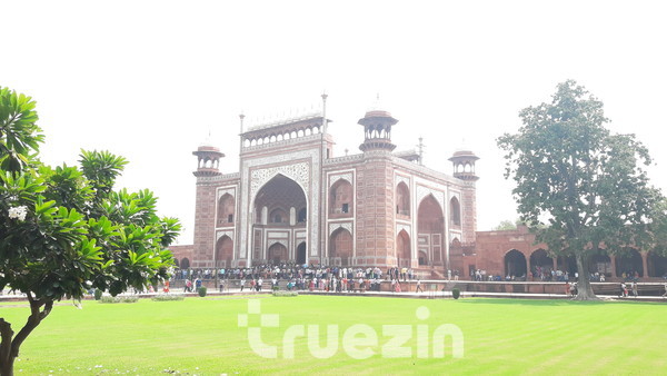 인도 타지마할 입구 경관